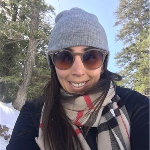 Meet your Posher, Shaked